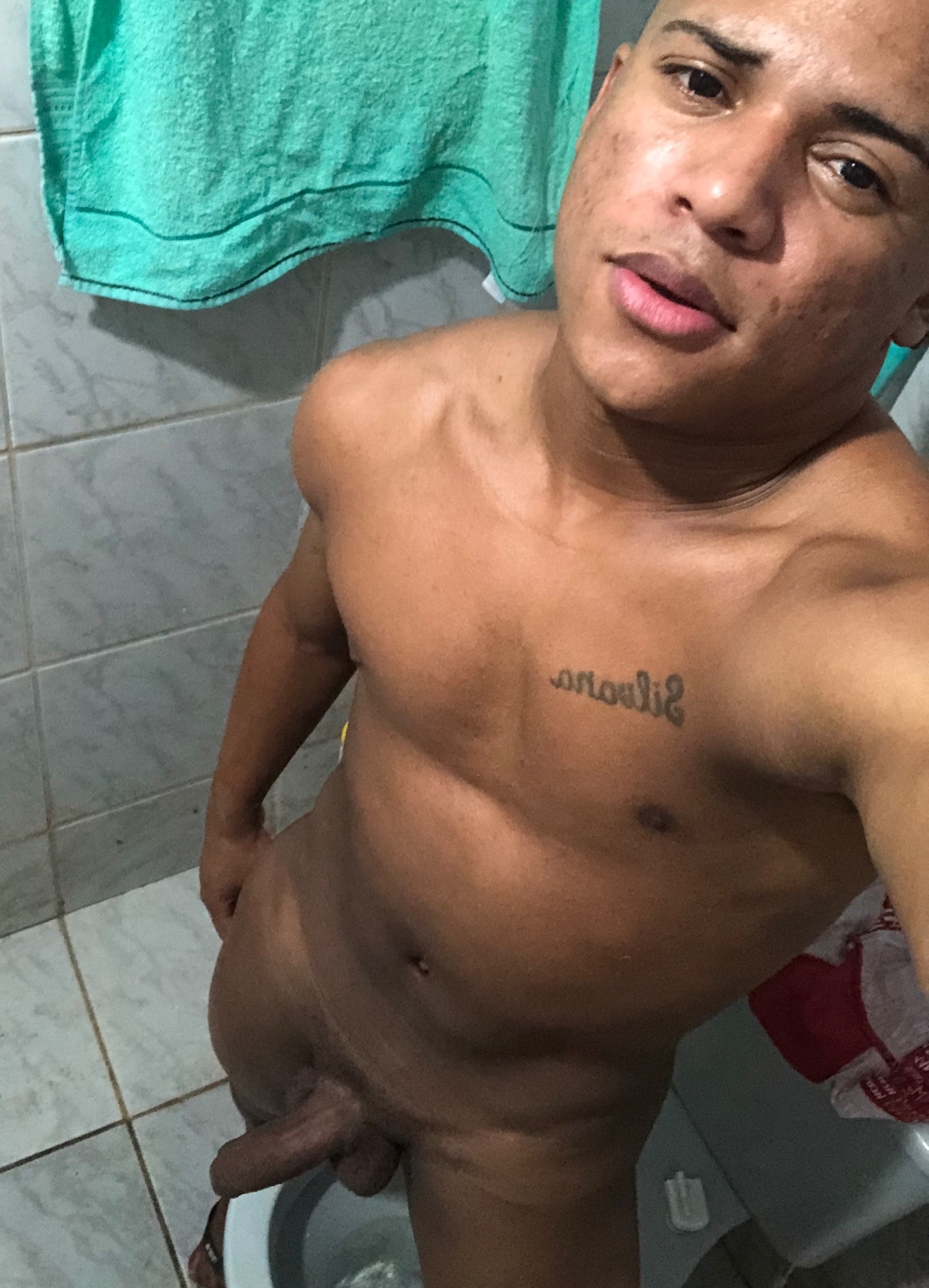 Nude Hispanic Selfie - Nude guy taking a selfie - Nude Latino Boys